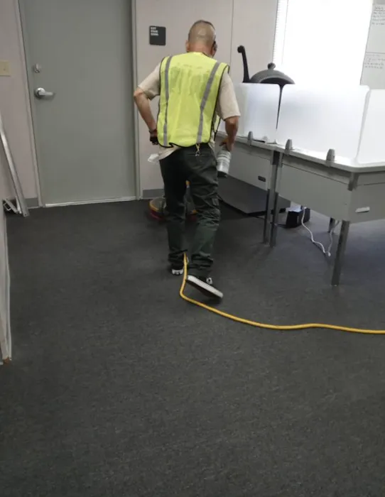 Hardy HVAC Duct Clean Picture 2