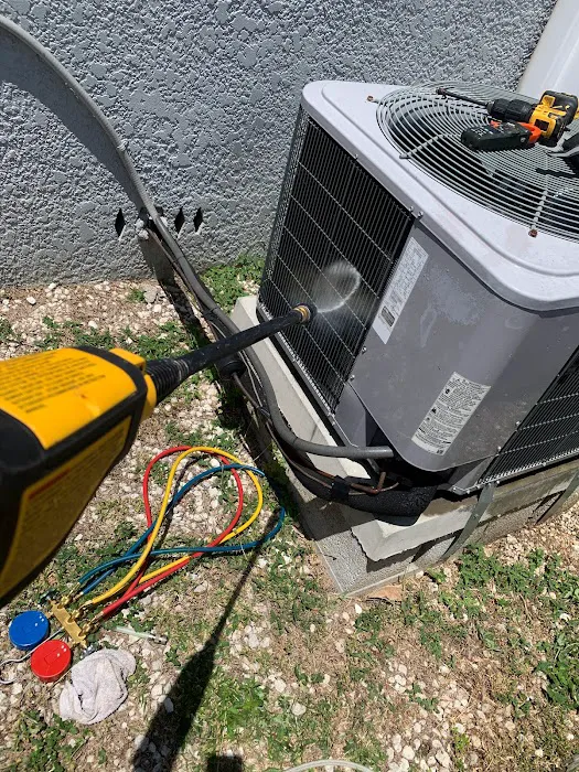 Happy Wife AC Picture 1