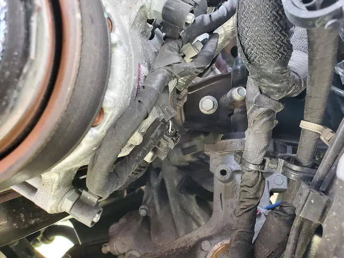 Johnny's Auto Repair Picture 4