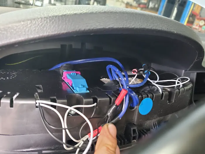 Johnny's Auto Repair Picture 10