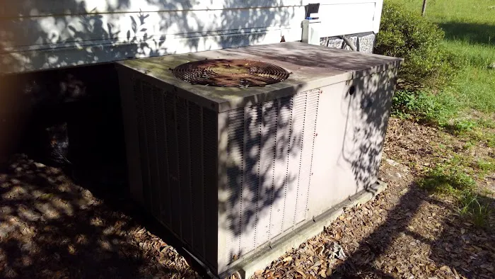 Arctic A/C Service Picture 3