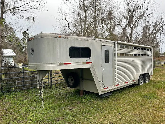 SUNDOWNER RV SERVICE & TRANSPORT Picture 5