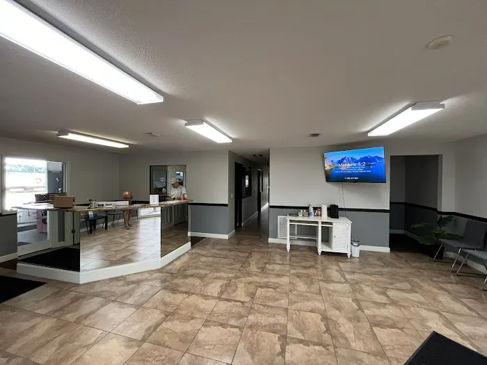 Express A/C & Auto Picture 6