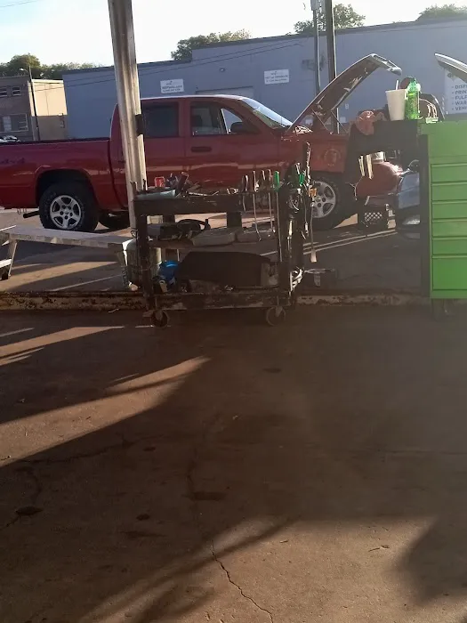 Dan's Auto Air Picture 8