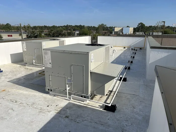 Huggins Mechanical Picture 2