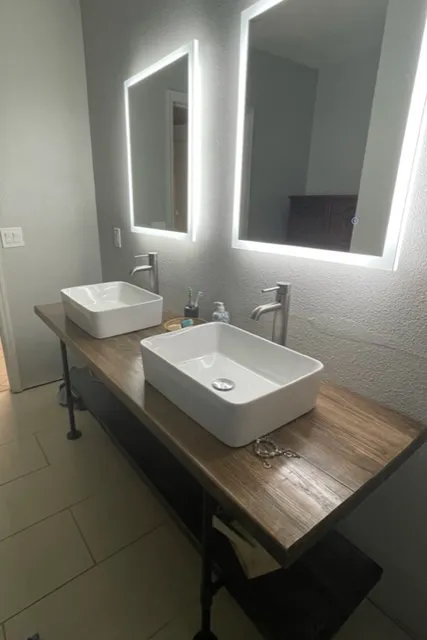 Othniel Electric llc Picture 7