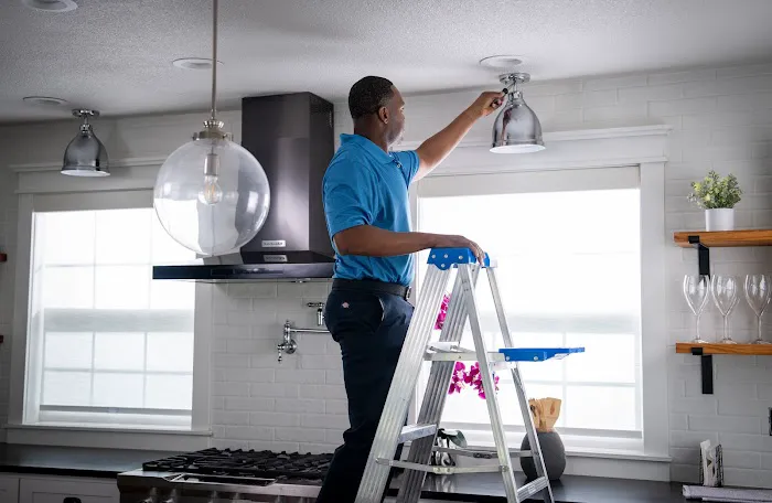 Ellington AC & Electric Picture 2