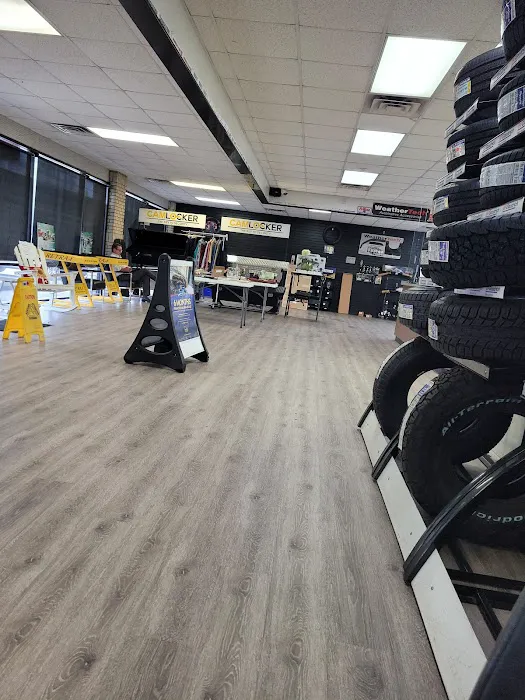 Ray Norton Tire & Auto Center Picture 10