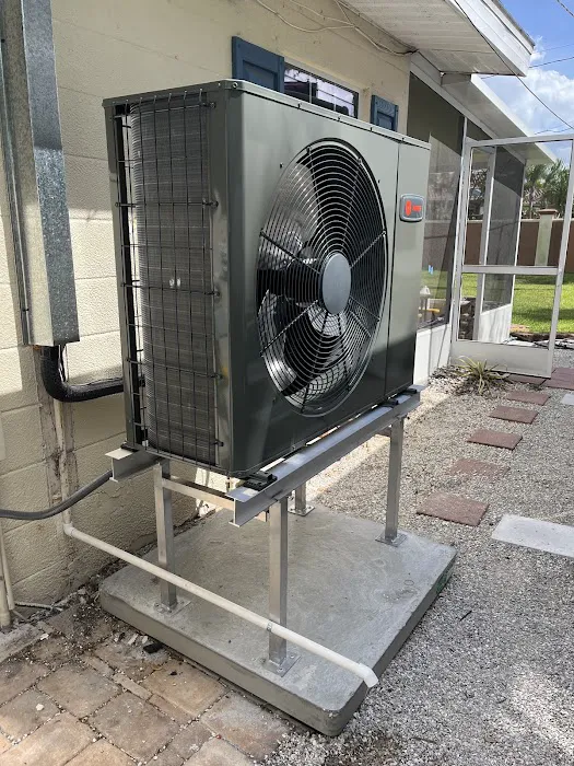 Sarah's Air Picture 7