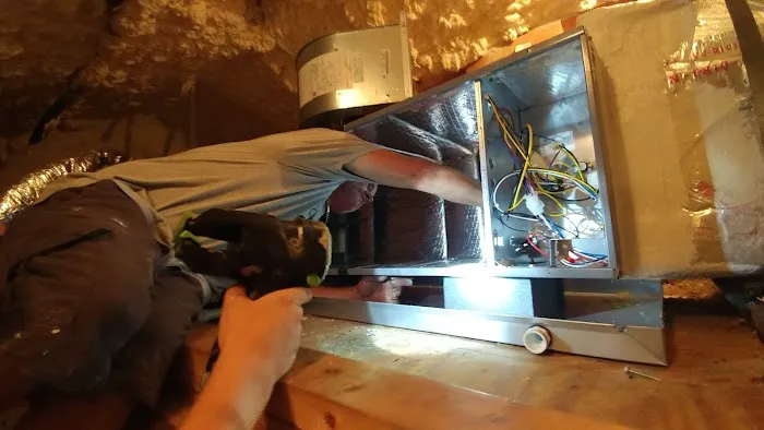 Custom Air Works HVAC Picture 3