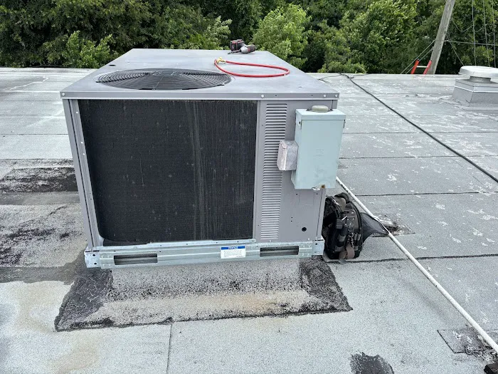 Zippy’s A/C & ICE Picture 1