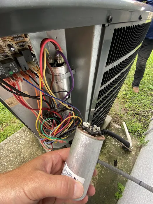 Dave Does Air Picture 3