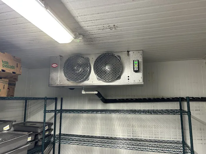 Dave Does Air Picture 1