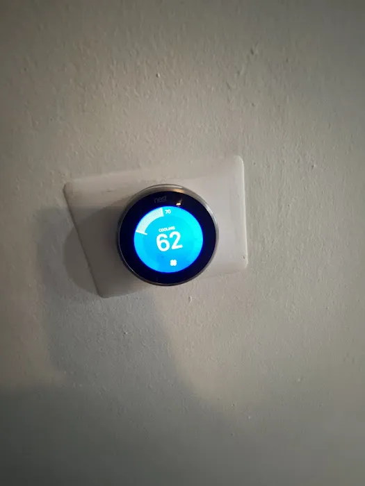 Dave Does Air Picture 8