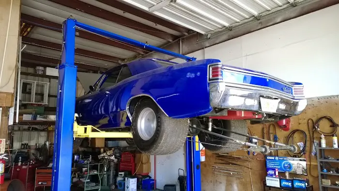 Advanced Auto Repair & A/C Specialists Picture 4