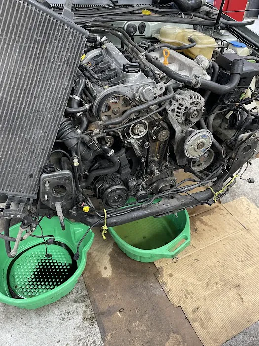 A2Z Auto Repair Picture 4