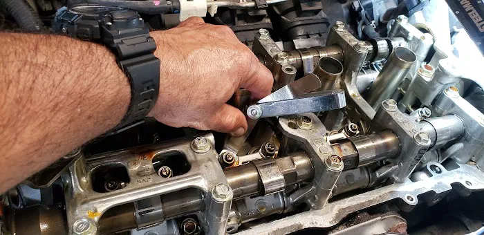 Sam's Auto Repair And Diagnostics Center Picture 5