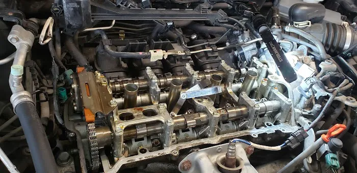 Sam's Auto Repair And Diagnostics Center Picture 4