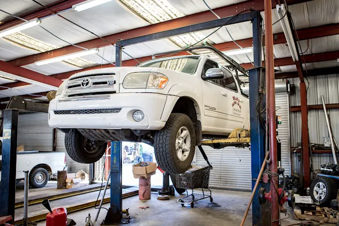 McKee's Auto Center & 24 Hour Towing Picture 5