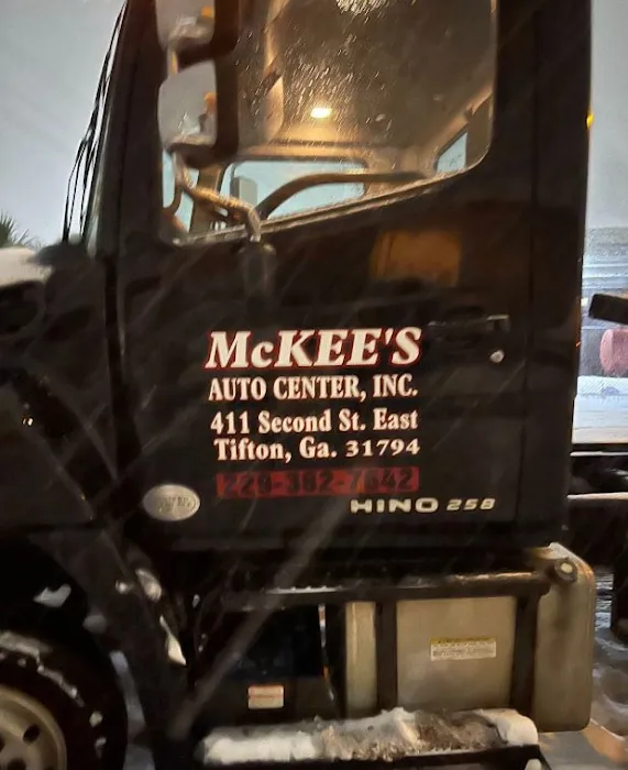 McKee's Auto Center & 24 Hour Towing Picture 10