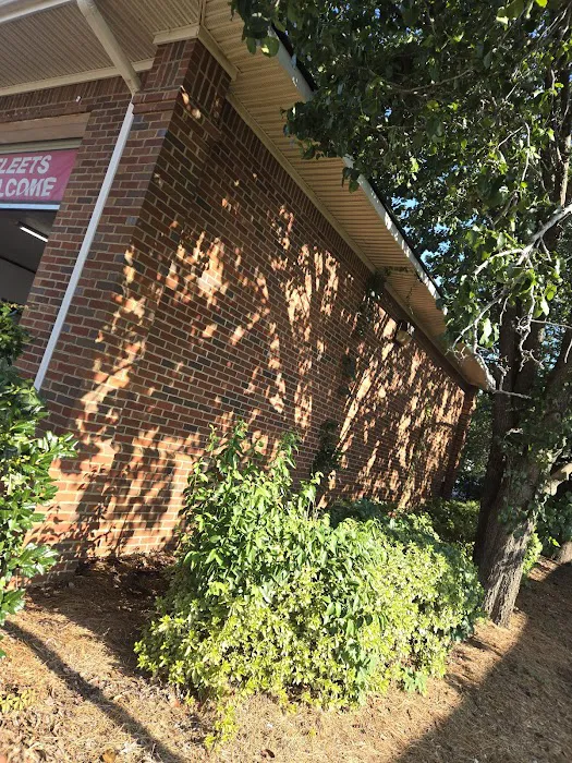 American LubeFast Picture 10