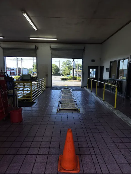 American LubeFast Picture 6