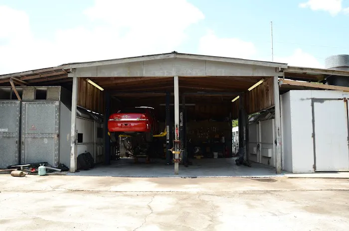 DISCOUNT AUTO REPAIR Picture 4