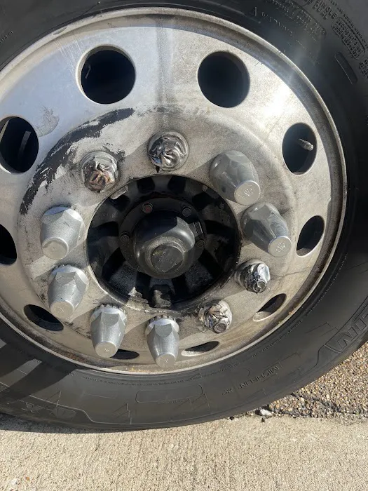 Jones and Sons Repair Picture 4