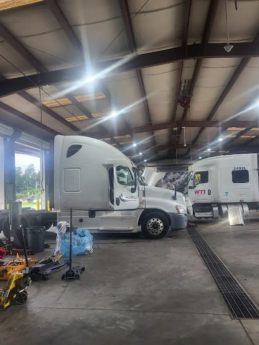 FleetPride Service Center Picture 2