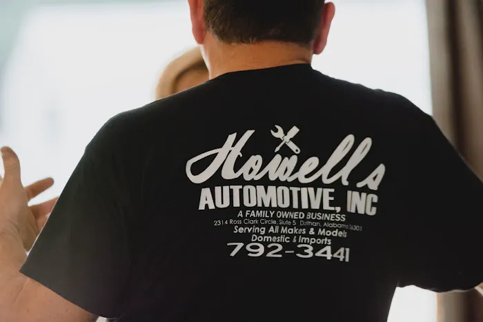 Howell's Automotive Picture 4