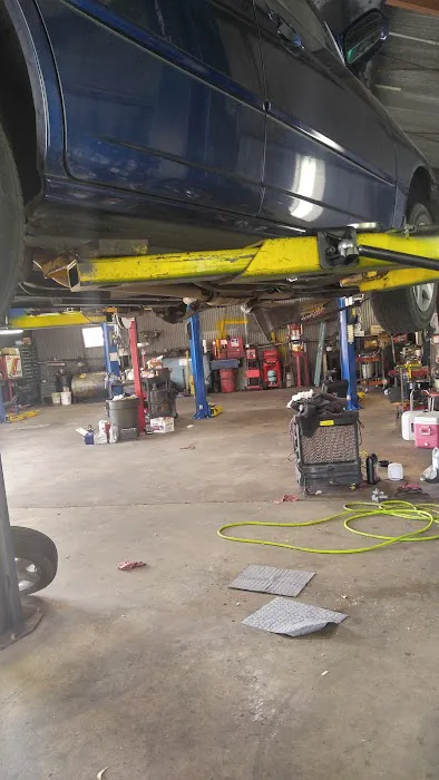 Noblitt Auto Center Picture 9