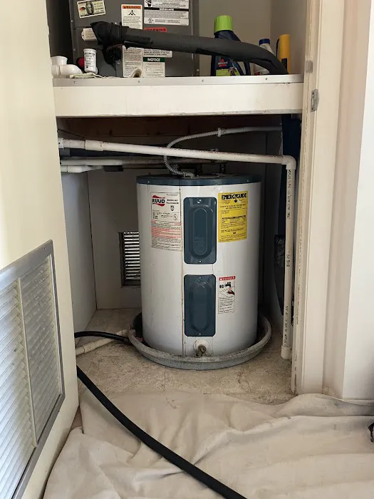 I Need The Plumber & Air Conditioning Picture 4