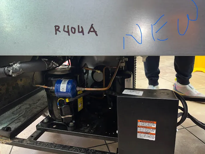 CR & APPLIANCE CORP Picture 6