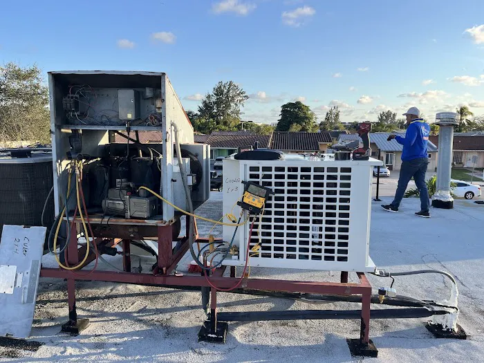 CR & APPLIANCE CORP Picture 7