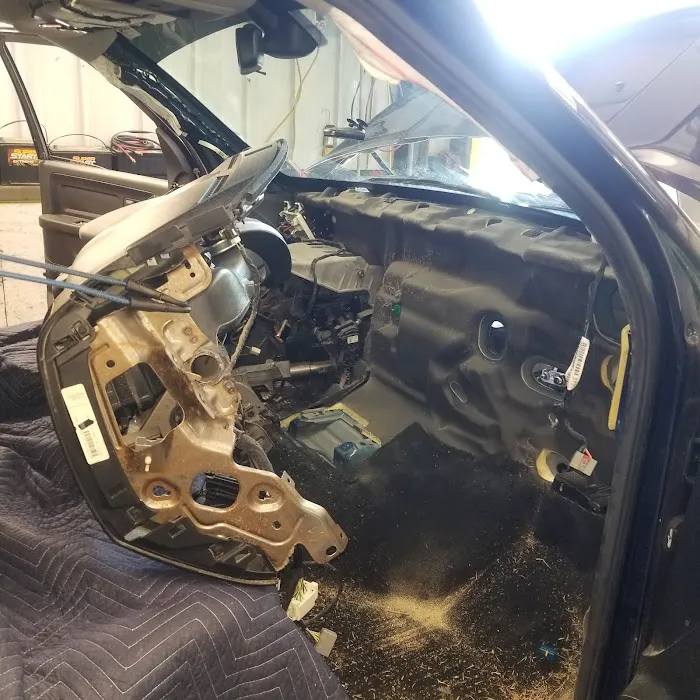 Expert Auto Repair Picture 8