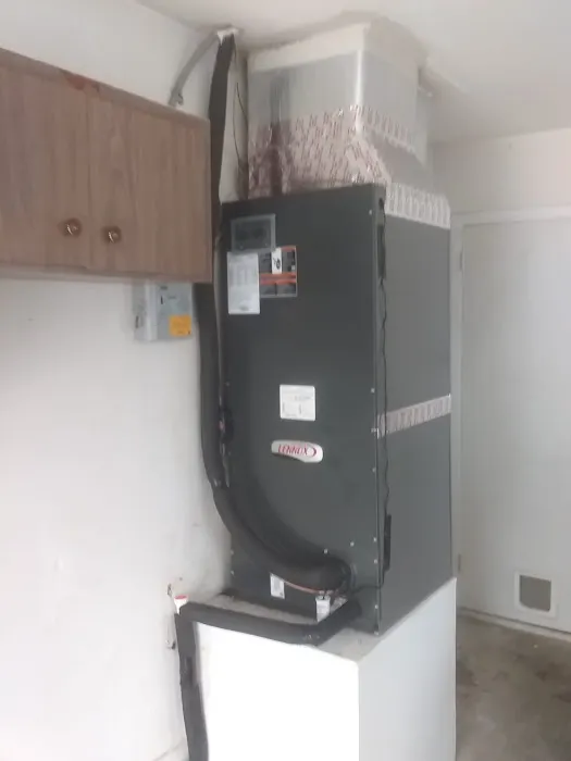 Venice Cooling and Plumbing Picture 7