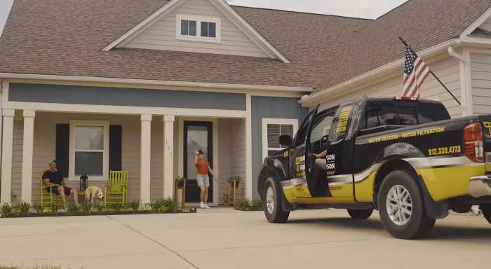 Thompson & Thompson Service Group Picture 4