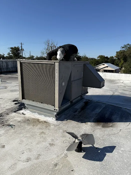 Shoreline Maintenance Group LLC Picture 1