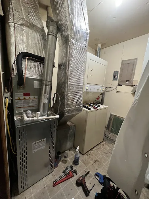 Gunn’s Service and Maintenance Picture 9