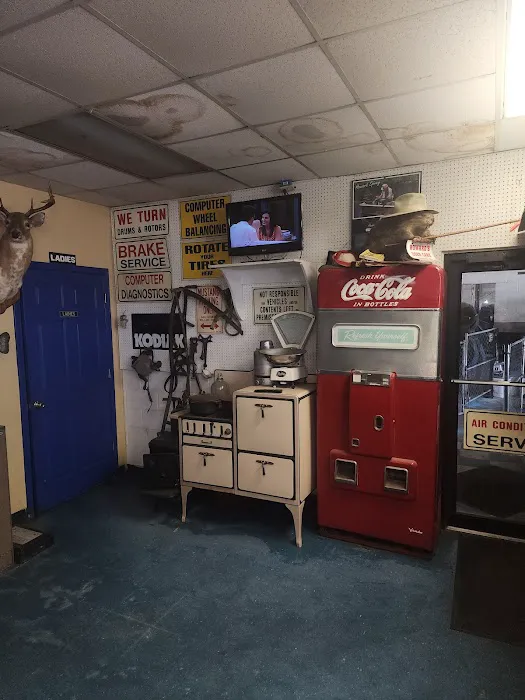 James Thompson Services Center Picture 5