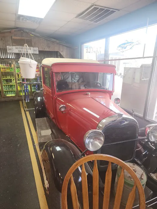 James Thompson Services Center Picture 9