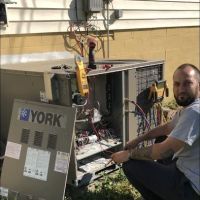 Full Moon Air Conditioning & Heating ico