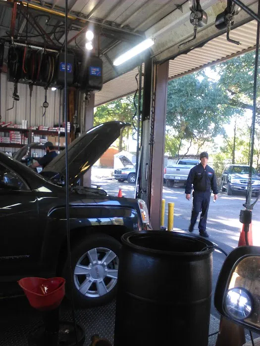 Grease Monkey Picture 2