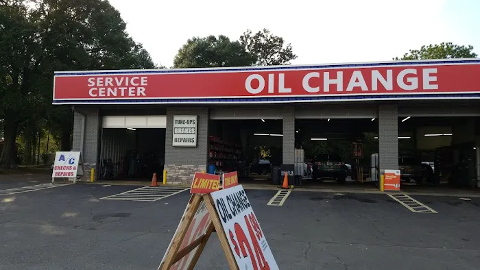 Grease Monkey Picture 9