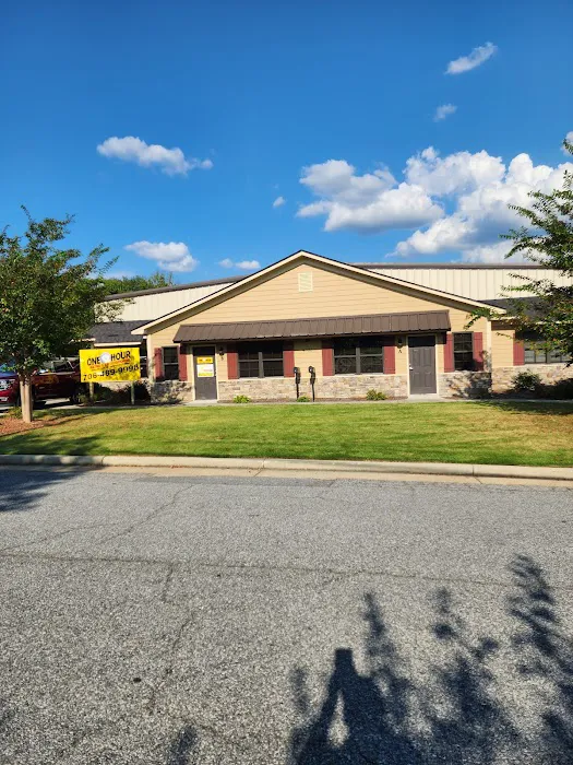 One Hour Heating & Air Conditioning Picture 2