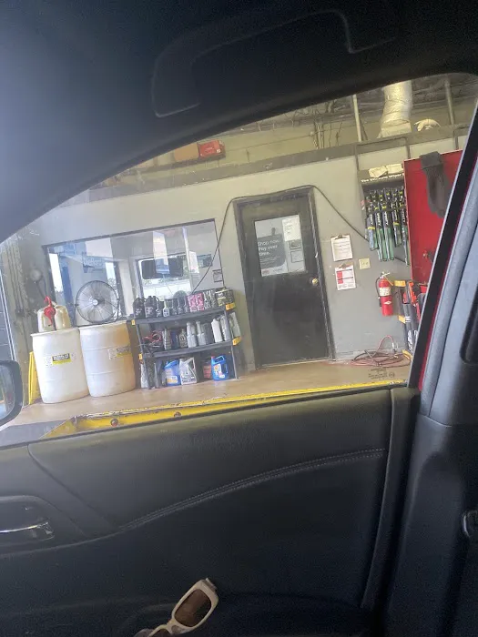 Grease Monkey Picture 6