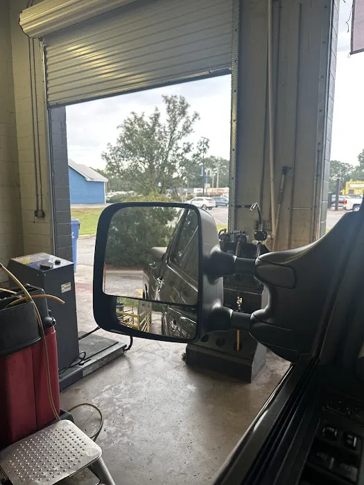 Grease Monkey Picture 3