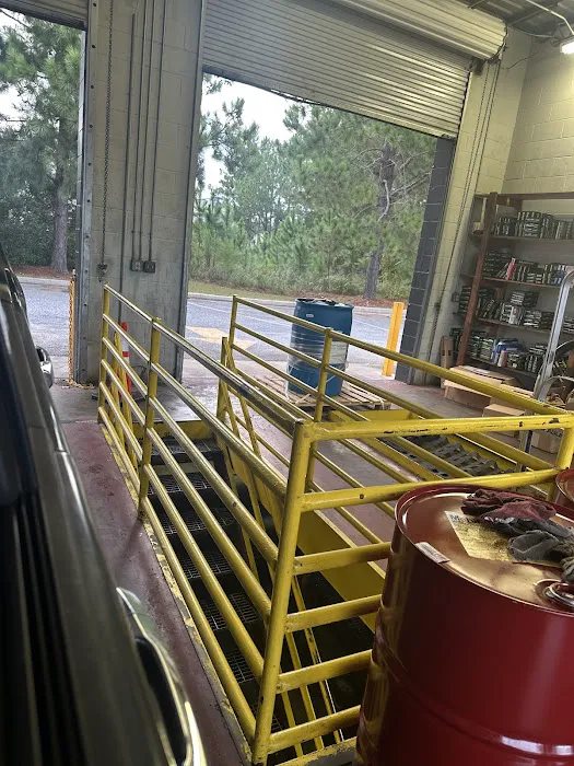 Grease Monkey Picture 5