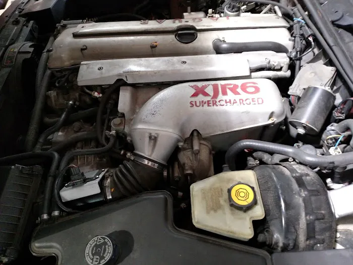 Two Nuts and a Bolt Garage Picture 5