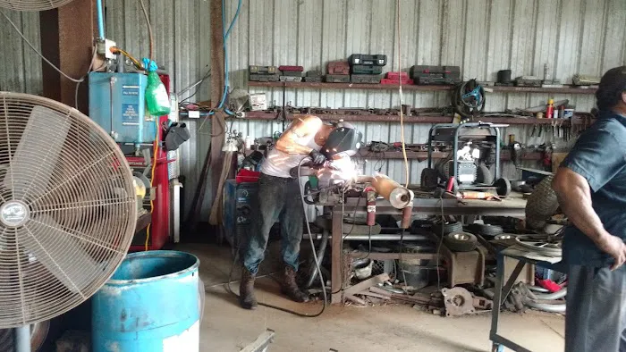 Johnson's Mobile Repair Picture 6